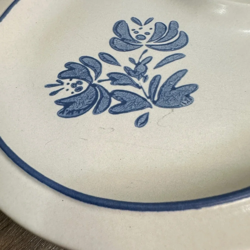 Pfaltzgraff Yorktowne Snack Plates Vintage Blue Floral Stoneware Set of 2 10.5